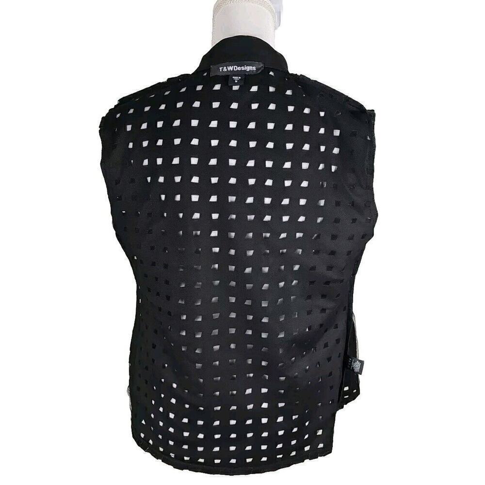 T & WDesigbs ~Woman Size M~ Black/Gold Lightweight Dressy Jacket Zip-Up Front. - Picture 8 of 10